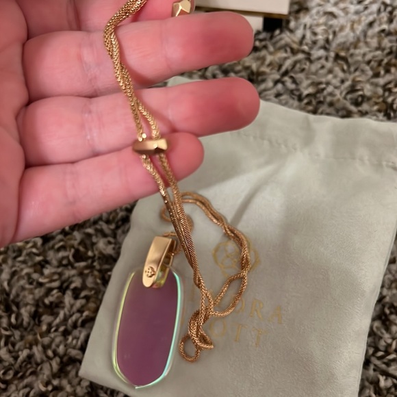 NWOT Kendra Scott iridescent pendant necklace with extended, adjustable chain - Picture 4 of 4